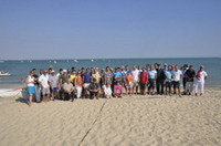 seminaire-entreprise-team-building-beach-party-ile-de-re-charente-maritime-cote-atlantique-sud-ouest-photo de groupe